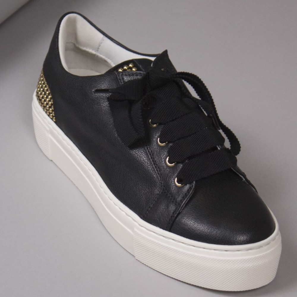 Girly Sneaker